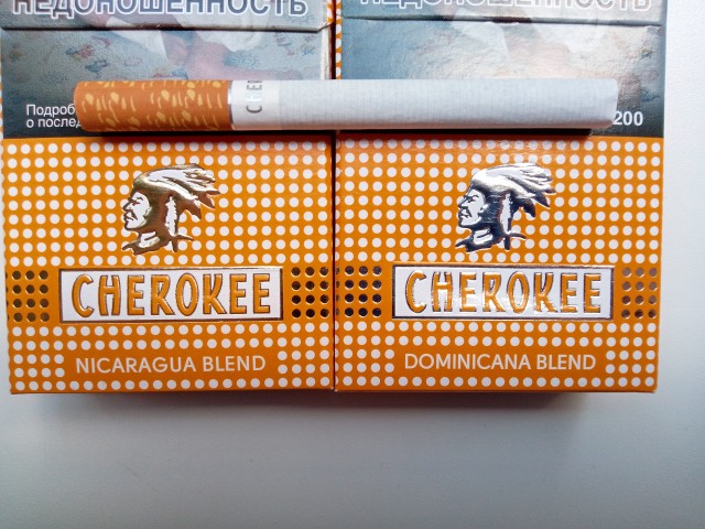 Производитель Marlboro и Parliament назвал срок ухода из России