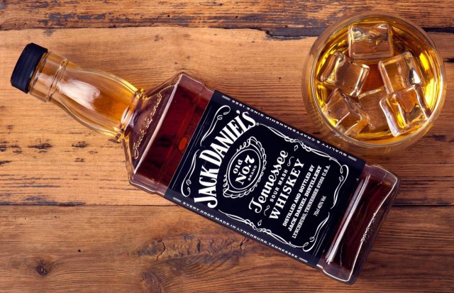 Jack Daniel’s и водка Finlandia пропадут из российских магазинов в течение трёх месяцев