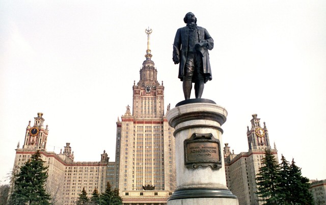 Фильм «Михайло Ломоносов»: как человек из глубинки стал великим ученым в Эпоху дворцовых переворотов