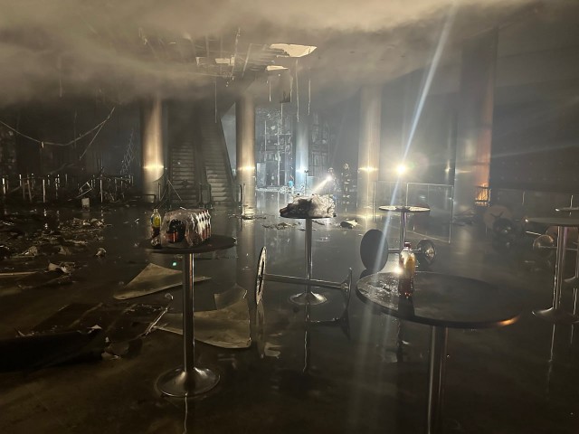 Жуткие кадры изнутри Crocus City Hall на данный момент
