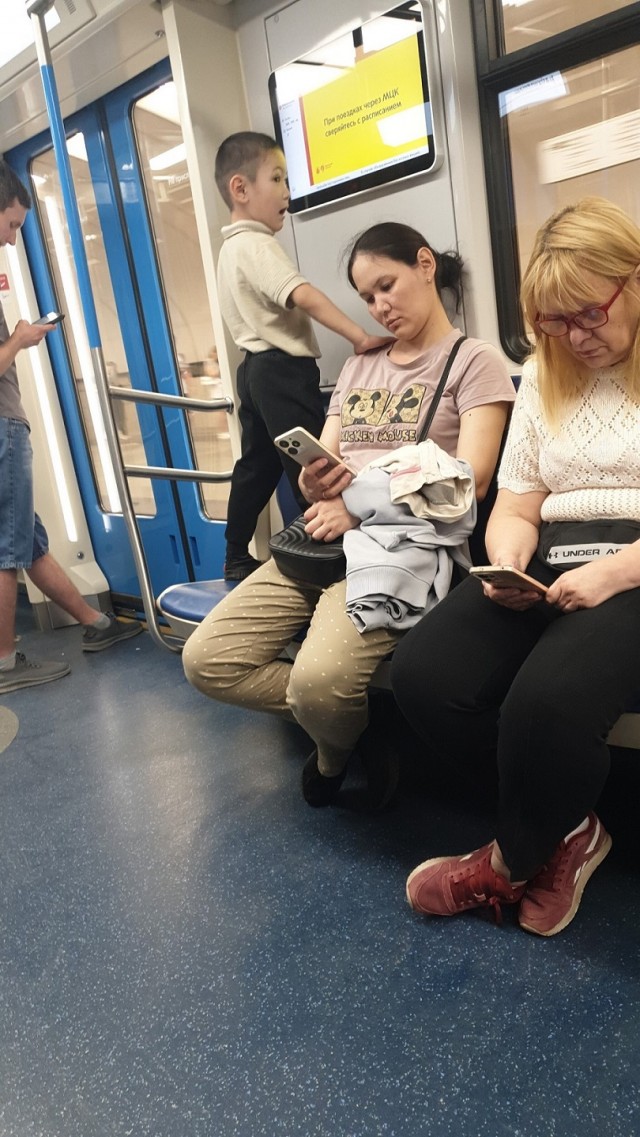 Всë она понимает