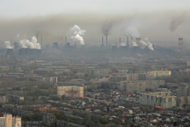 В России хотят запретить курение на улице
