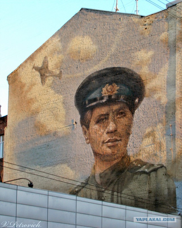Это вам не баллончиком плохие слова писАть...