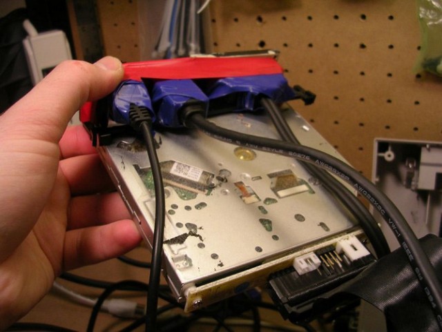 Комп из старой Nintendo! (12 фото)