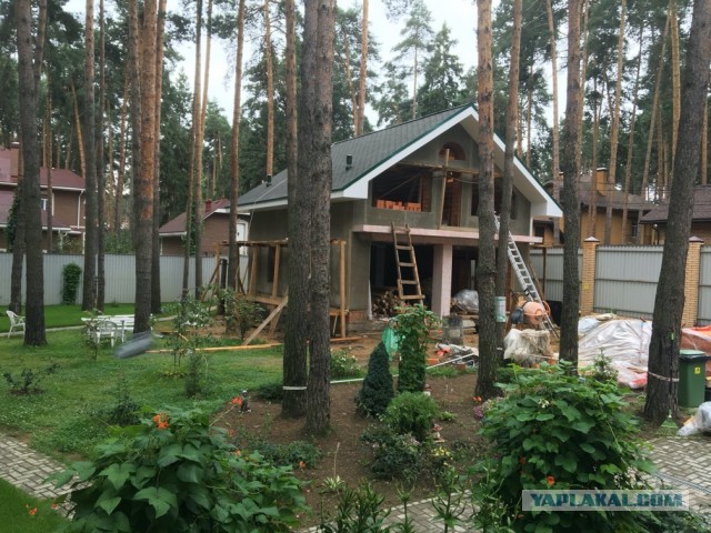Гараж на даче. Осуществил мечту