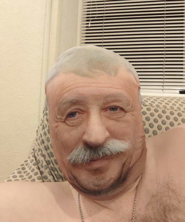 Лёгким движением руки