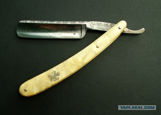 Жаль, что ножа не было под рукой