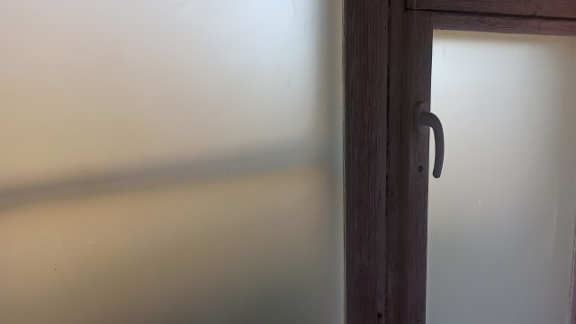 Не ходите дома раздетыми. Иначе вы можете попасть под уголовное преследование