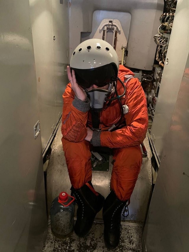 Придумай название для комнаты.