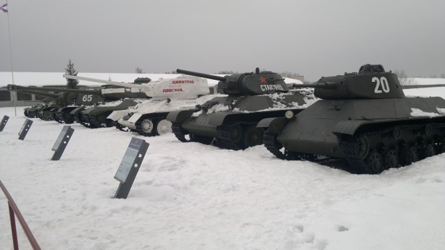 Где красные звезды?
