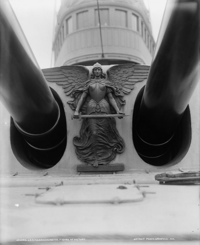 История в фотографиях