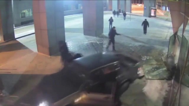 Неадекватный водитель устроил GTA на улице в Казани