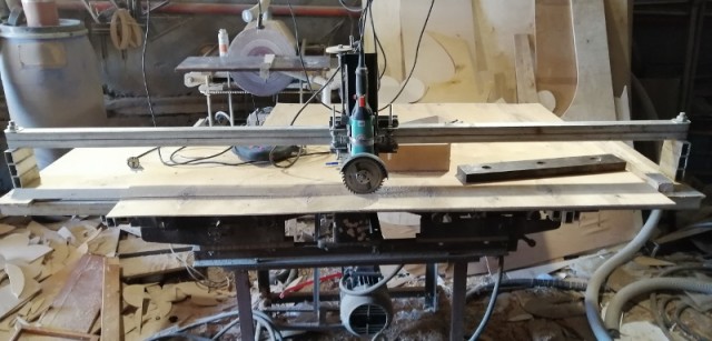 Стол для... Ну просто чтобы был