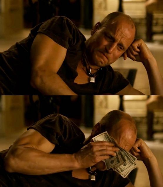 Настя Ивлеева учит текст для видео с извинениями