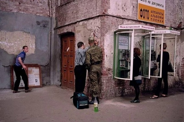Период распада: 40 фото из 90-х, которые вызовут смешанные чувства