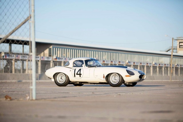 1966 Jaguar E-Type Roadster. Автопятница №153.