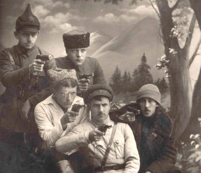 Шаги Истории