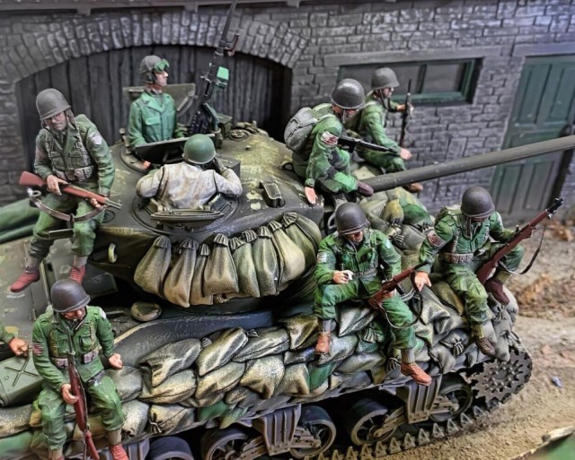 Военно-историческая миниатюра и диорамы