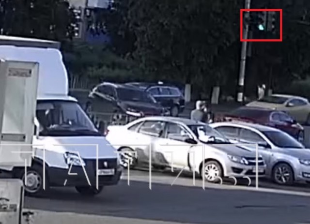 С изувеченного мотоциклиста, который врезался в непропустивший его «лексус», требуют деньги на ремонт