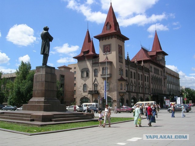 50 крупнейших городов России и США