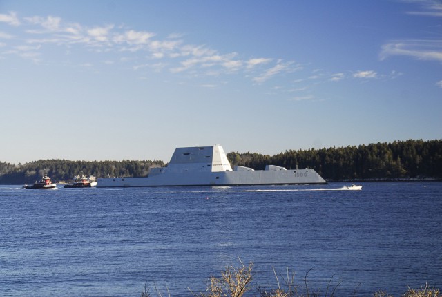 Zumwalt вышел на испытания в море
