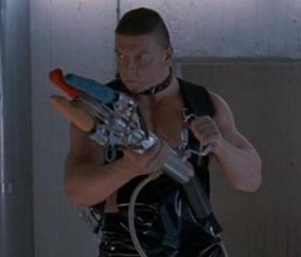 В Казахстане со склада секс-шопа украли три мешка вибраторов и дрель