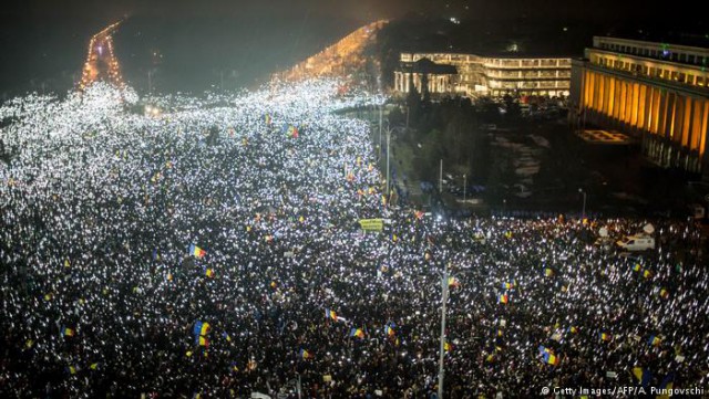 Власти Армении пошли на силовую акцию против шествия оппозиции в Ереване