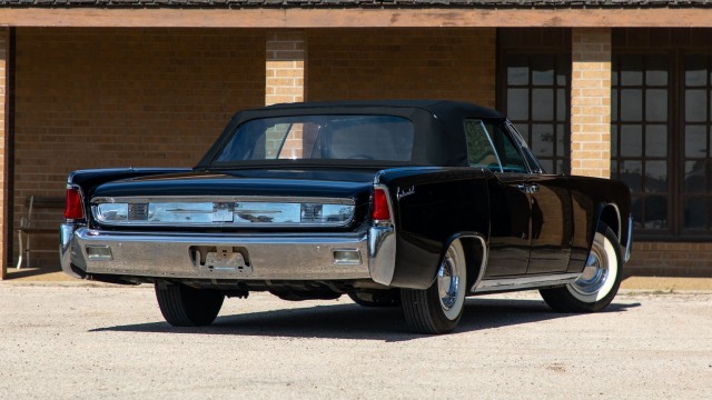 Американцы - 14. Коллекция Ронни Рэйнса. Красивых автофото пост