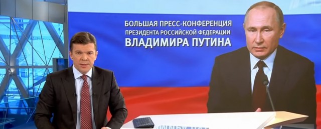 Возле здания ФСБ на Кузнецком мосту неизвестный открыл стрельбу из автомата