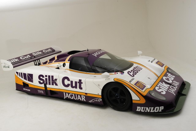 Group B. Красивых автофото пост