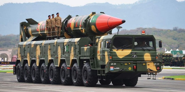 Серийный выпуск пакистанских автобусов "Hino"