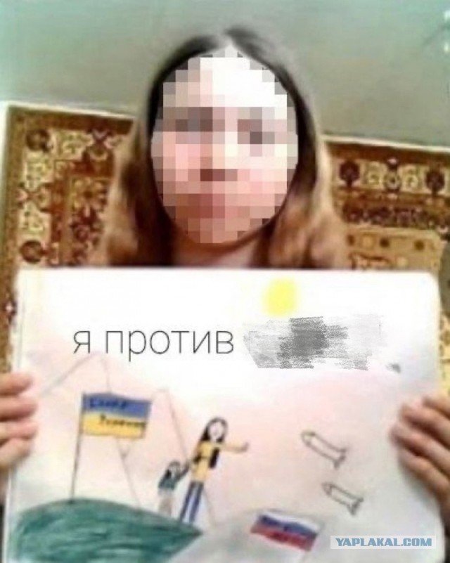 Чтобы защитить детей от постоянно кусающего их одноклассника, родителям приходится дежурить на уроках