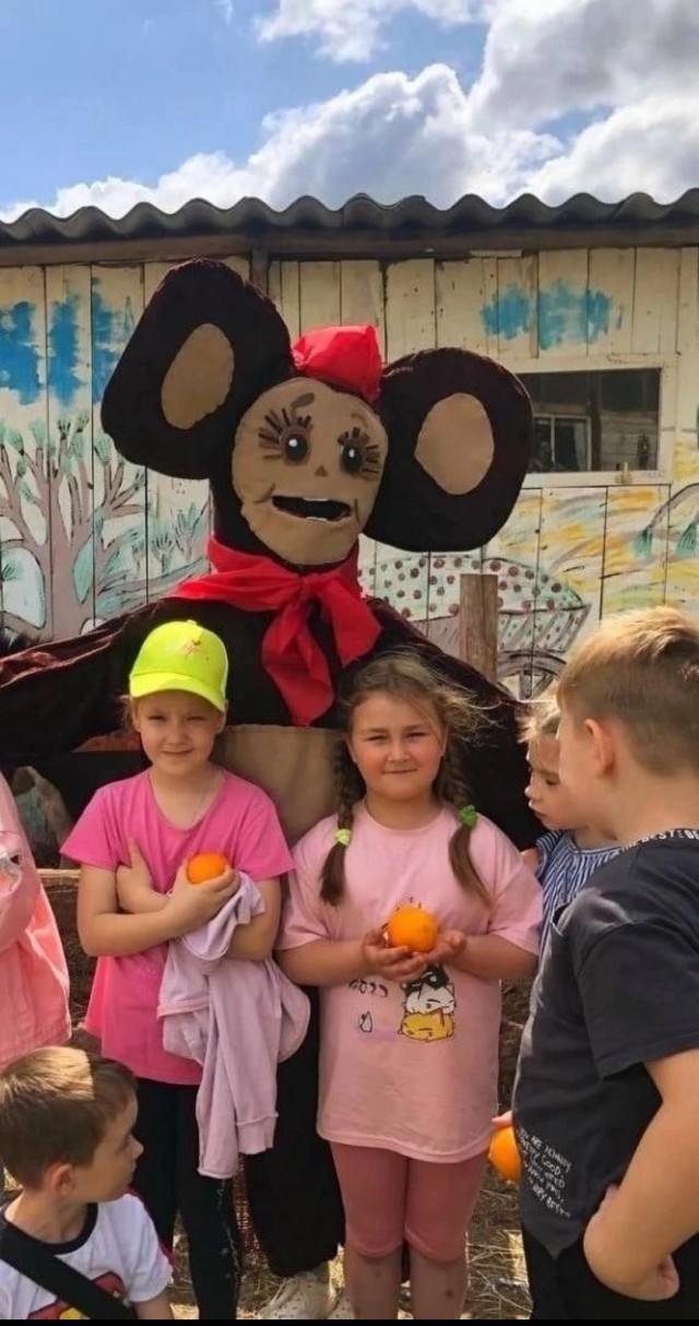 «Хаги-ваги отдыхает»: жуткого Чебурашку пригласили на детский праздник в Ульяновской области