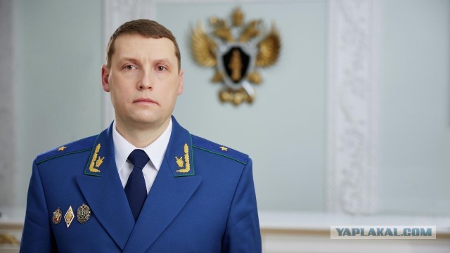 За «вызывающий» внешний вид участник СВО получил замечание от менеджера московского мебельного магазина