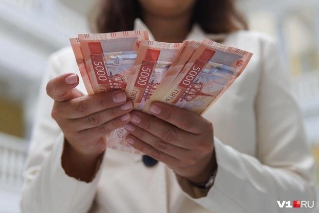 Женщина с Урала отдала мошенникам 6 млн рублей — ей предложили легкий заработок на бирже