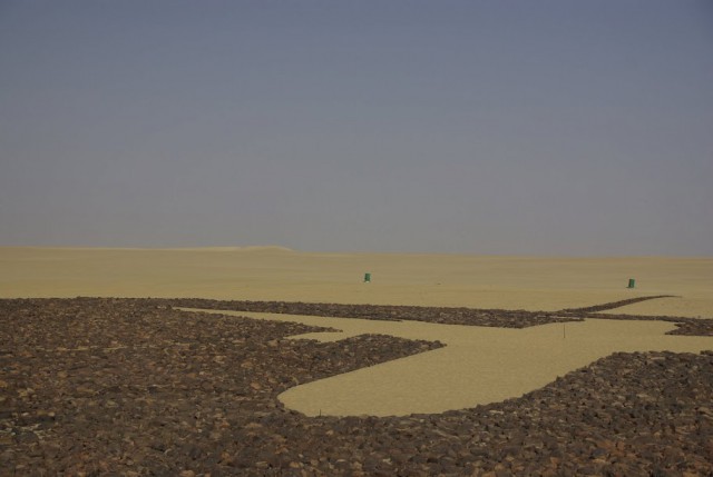 Мемориал в пустыне