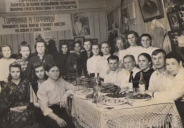 Групповые фото времен сталинского "беззакония"