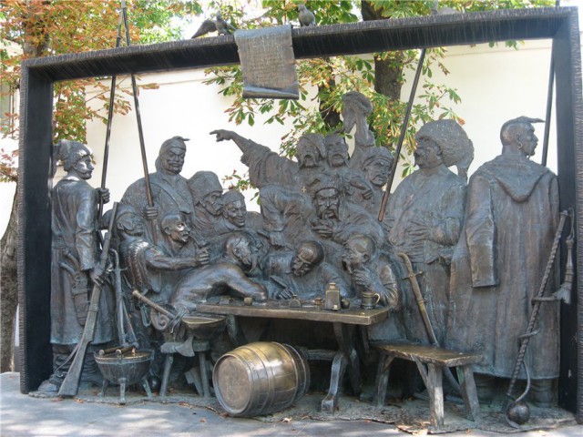 Интересные памятники вашего города
