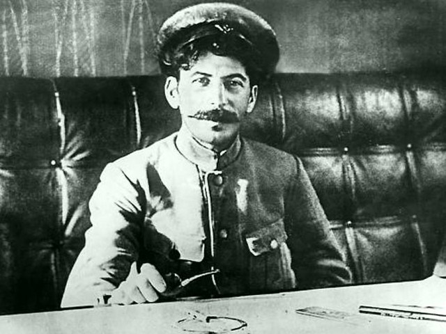 100 лет самоуничтожения