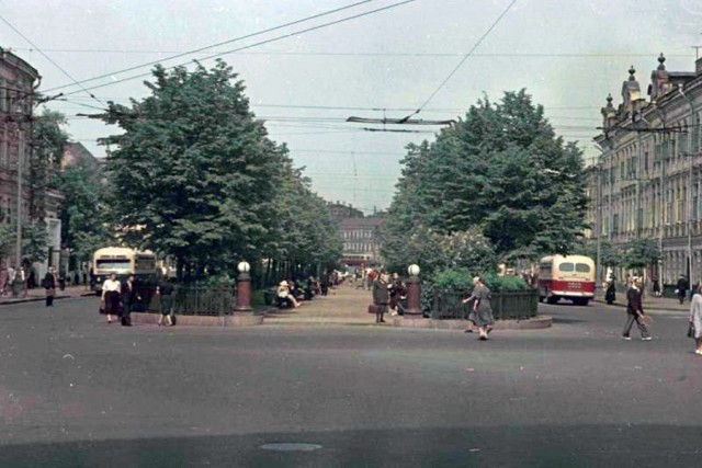 Улицы мира 70 лет назад. 1952 год