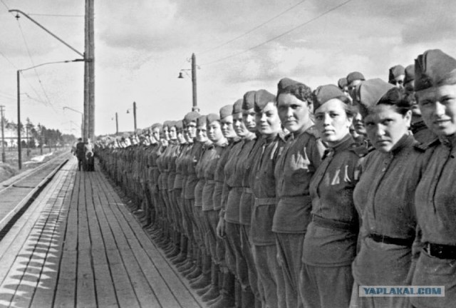Фотографии второй мировой, многие цветные (фото)