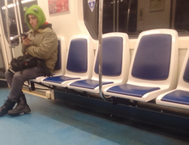 Модники из подземелий нашего метро