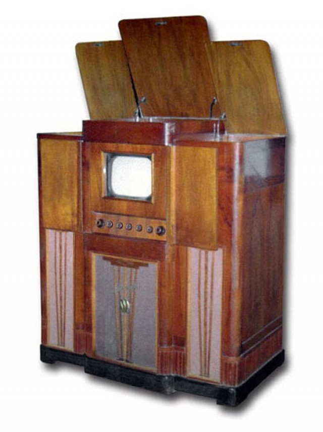 Когда-то мобильные телефоны отличались дизайном.