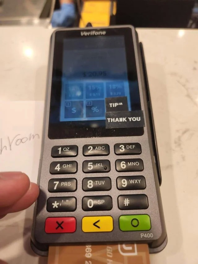 "Вот сука хитрожопая"