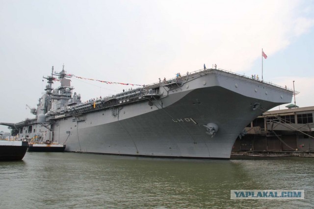 Неделя Флота в Нью Йорке USS Wasp