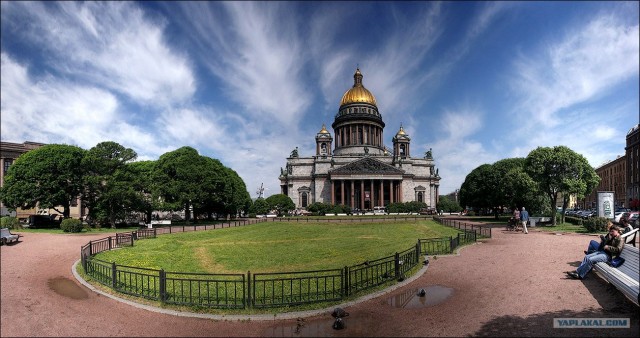 Исакиевский собор во время блокады Ленинграда