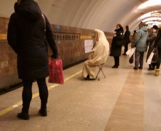 Модники жгут напалмом в метрополитене