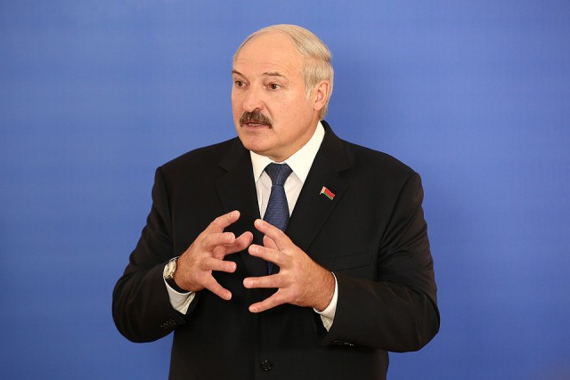 Лукашенко заявил, что Москва хочет инкорпорировать Белоруссию в состав России