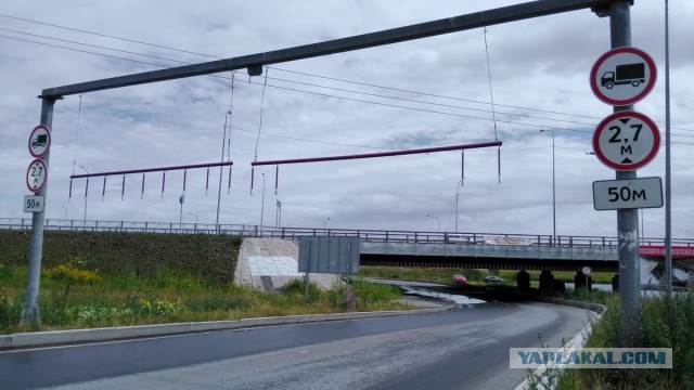 В Китае установили продвинутую версию лежачих полицейских