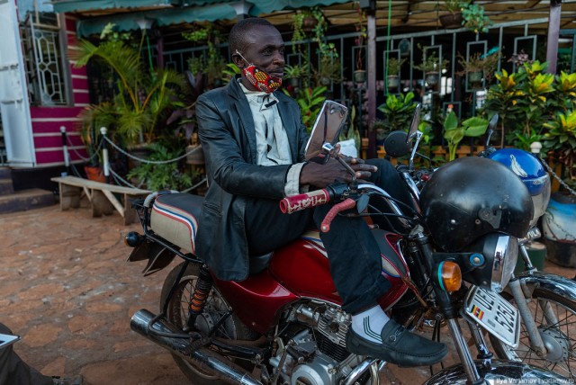 Уганда: деревни, колдуны и детские жертвоприношения